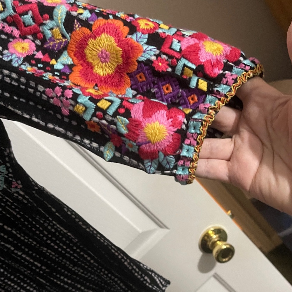Savanna Jane Black Tunic with Multicolor Floral Embroidery - Picture 3 of 5
